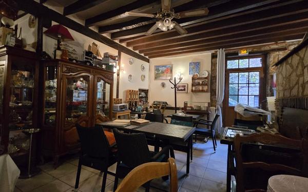 Immeuble à vendre    6 pièces • 140 m2 Vernon