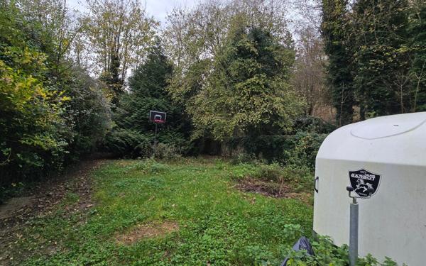 Immeuble à vendre    6 pièces • 140 m2 Vernon