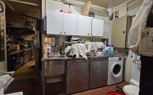 Immeuble à vendre    6 pièces • 140 m2 Vernon