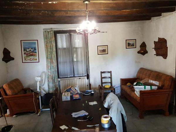 Maison de bourg 90 m2 avec beau terrain de 1200 m2