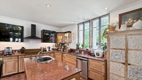 Vente
                Maison108 m² - 5 Pièces -
                    BOISSY ST LEGER (94470)