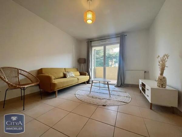 Appartement à louer 2 pièces 44.11m² Béziers (34500)