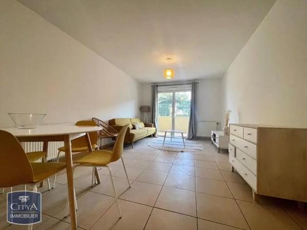Appartement à louer 2 pièces 44.11m² Béziers (34500)