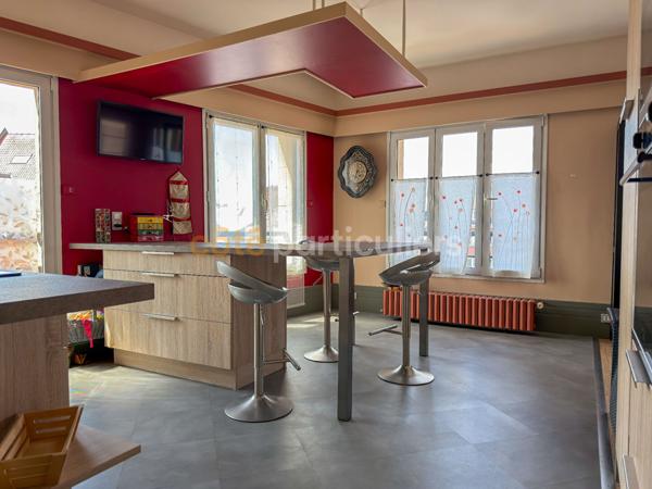 Vente
                Immeuble320 m² - 10 Pièces -
                    SAINT POL SUR TERNOISE (62130)