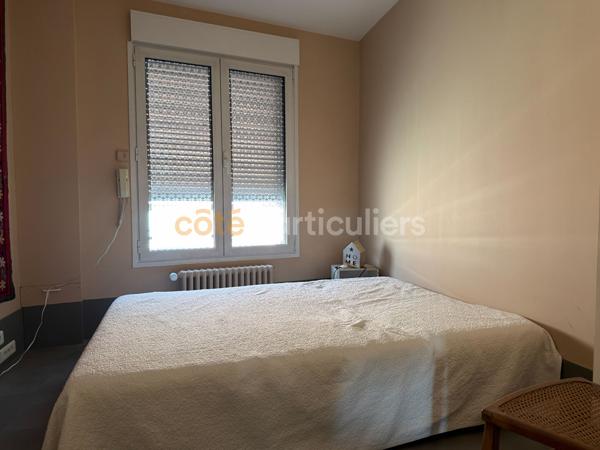 Vente
                Immeuble320 m² - 10 Pièces -
                    SAINT POL SUR TERNOISE (62130)