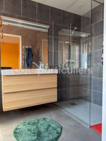 Vente
                Immeuble320 m² - 10 Pièces -
                    SAINT POL SUR TERNOISE (62130)