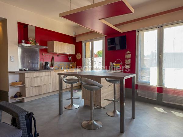 Vente
                Immeuble320 m² - 10 Pièces -
                    SAINT POL SUR TERNOISE (62130)