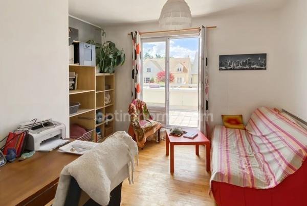 MAGNY LES HAMEAUX (78) - MAISON - 8 PIECES - 211m2 - 6 CHAMBRES - TERRAIN 680M2 - RESIDENTIEL - TERRASSE - COMBLE AMENAGEABLE - SOUS-SOL - NID DE VERDURE - CALME