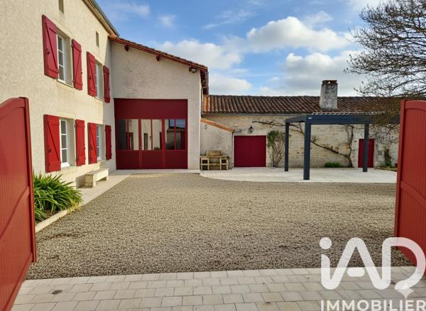 Maison à vendre 7 pièces 186 m² Fouqueure