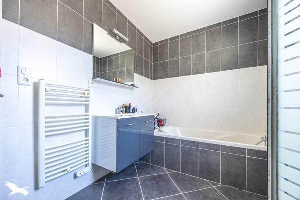 Maison à vendre 220 920 € Niort 4 p 83 m² DPE B