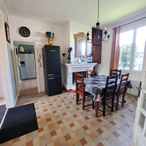 A VENDRE MAISON 130M² / JARDIN 1600 M² / DEPENDANCE 80 M² / ABRI VOITURE
