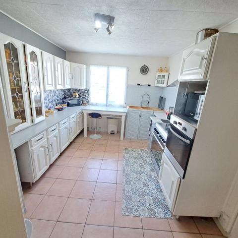 A VENDRE MAISON 130M² / JARDIN 1600 M² / DEPENDANCE 80 M² / ABRI VOITURE