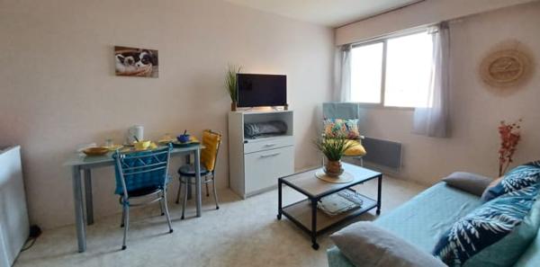 Annexe + appartement + parking