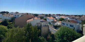 Annexe + appartement + parking