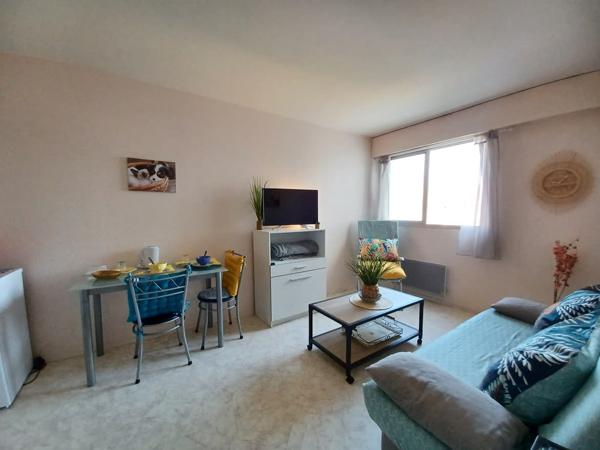 Annexe + appartement + parking