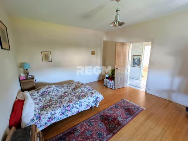 Saint-Astier (24110) Maison Familiale 9 Pièces 231m2 - HYPERCENTRE - Saint Astier