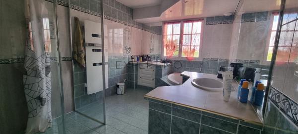 Marbeuf (27110) Maison contemporaine de plain-pied – 158 m² – 3 voir 4chambres – Terrain 2 000 m²