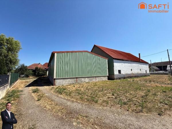 Hangar de stockage de 287m² au sol, le tout sur 8,90 ares !