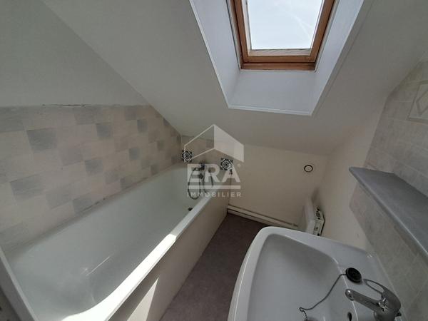 A louer appartement de type 2 CHATEAUROUX quartier des Marins