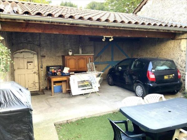 Maison 2 chambres et cour - LIBRE D'OCCUPATION