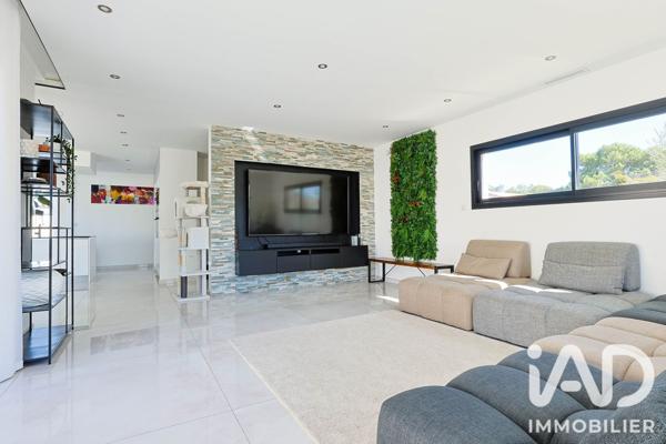 Maison à vendre 7 pièces 200 m² Labarthe-sur-Lèze