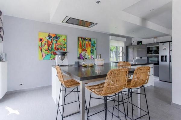 Maison à vendre |                                       Maule |                                        8 pièces  |  185 m²