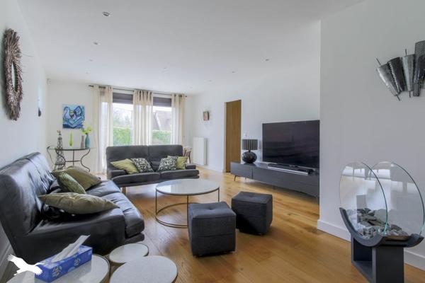 Maison à vendre |                                       Maule |                                        8 pièces  |  185 m²