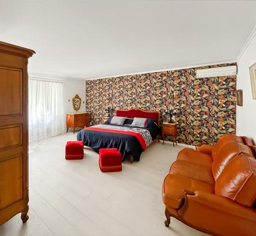 Mas en pierre de caractère  Calme et charme aux portes des Alpilles