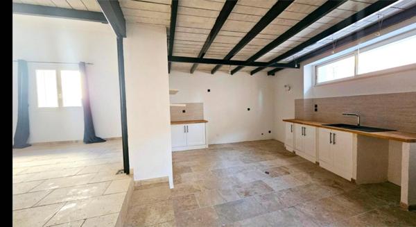 Charmante maison de village de 87 m² avec un ensemble de 3 caves totalisant 52 m²