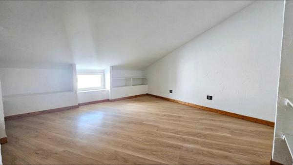 Charmante maison de village de 87 m² avec un ensemble de 3 caves totalisant 52 m²