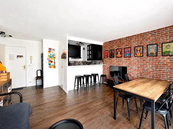 Vente                                                      Appartement
                        
                     3 pièces                      57 m2                     à Chessy