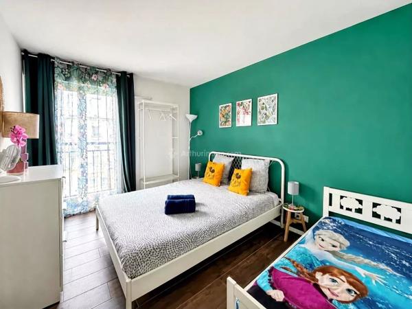 Vente                                                      Appartement
                        
                     3 pièces                      57 m2                     à Chessy