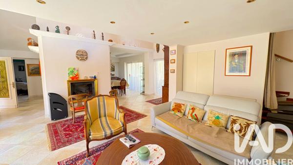 Maison à vendre 8 pièces 250 m² Saint-Raphaël