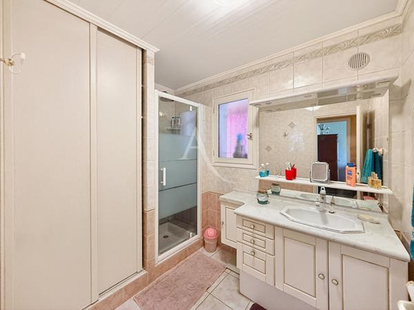 Maison Istres 6 pièce(s) 112.38 m2