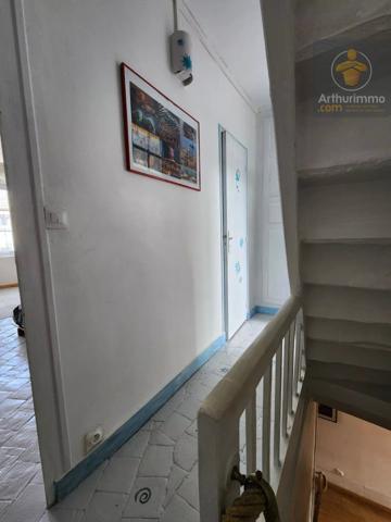Vente                                                      Maison
                        
                     3 pièces                      83 m2                     à Beaugency