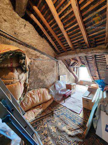 Vente                                                      Maison
                        
                     3 pièces                      83 m2                     à Beaugency