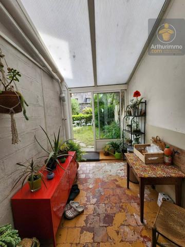 Vente                                                      Maison
                        
                     3 pièces                      83 m2                     à Beaugency