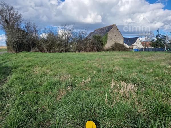 A Druye, terrain constructible non viabilisé de 581m².