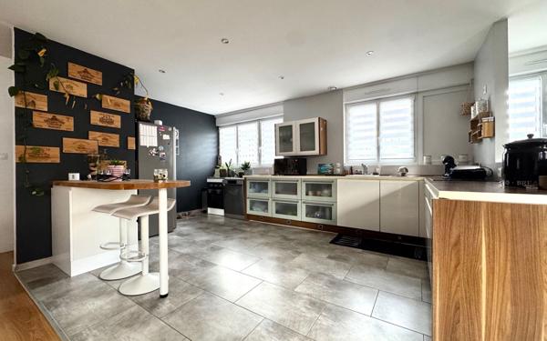 Maison à vendre    5 pièces • 135 m2 Saint-Quentin