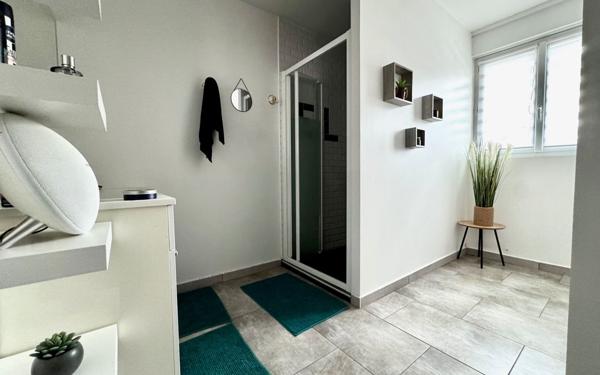 Maison à vendre    5 pièces • 135 m2 Saint-Quentin