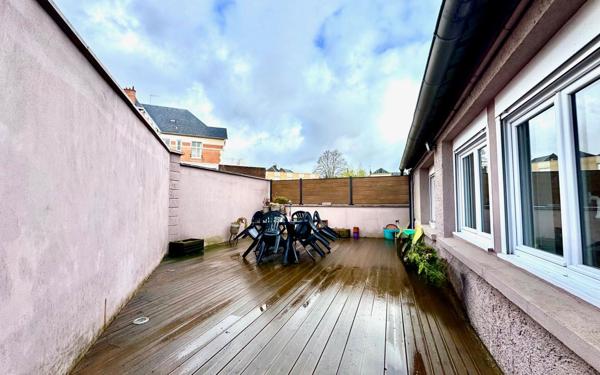 Maison à vendre    5 pièces • 135 m2 Saint-Quentin