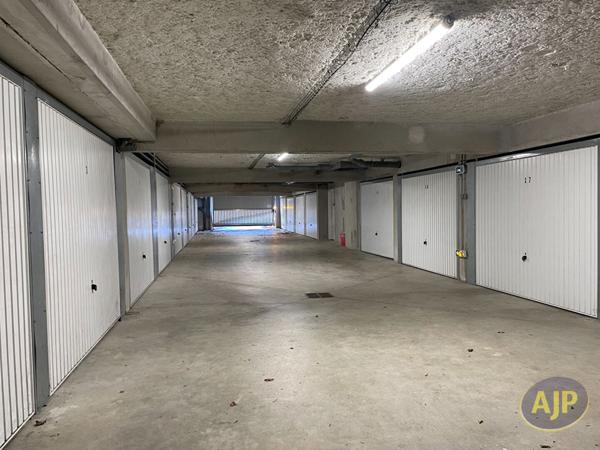 Vente parking Saint Ave : 30 000 € - AJP Immobilier Vannes