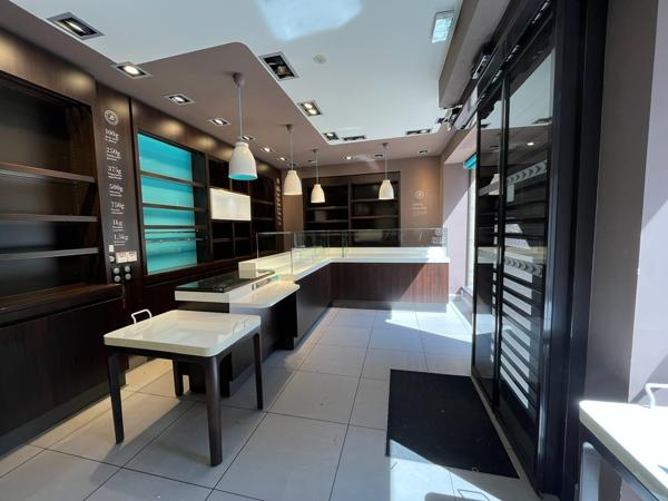 Cession de bail - 3 pièces - 82 m²