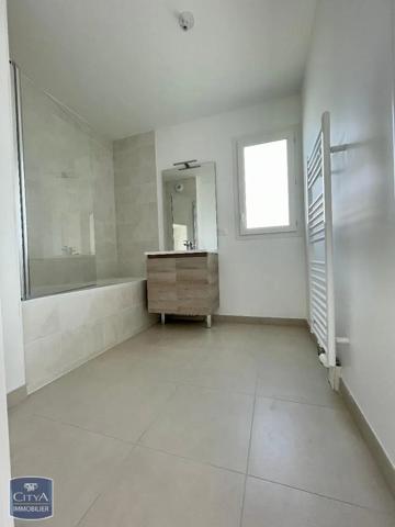 Appartement à louer 3 pièces 66.04m² Chenôve (21300)