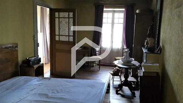 Maison 11 pièces 240 m2