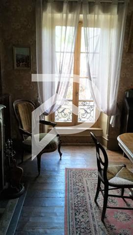 Maison 11 pièces 240 m2