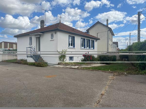Maison T5 BRIENNE LE CHATEAU Ref 640A