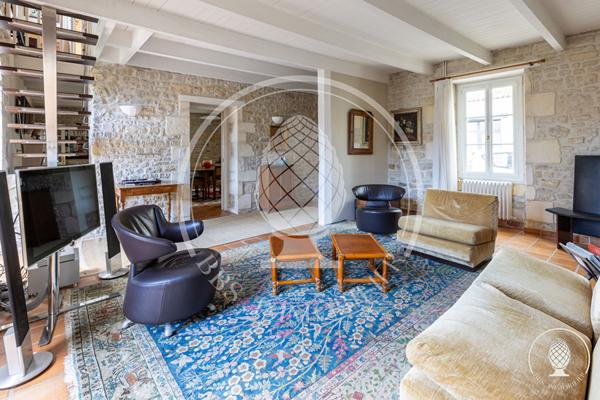 Maison de maître à vendre à L'Houmeau - Référence NB540 , L houmeau