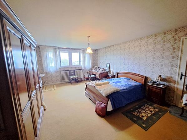 HABITER OU INVESTIR - ENSEMBLE IMMOBILIER A RENOVER