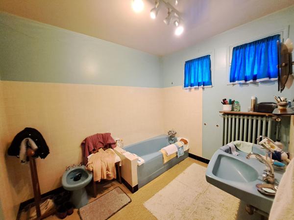 HABITER OU INVESTIR - ENSEMBLE IMMOBILIER A RENOVER